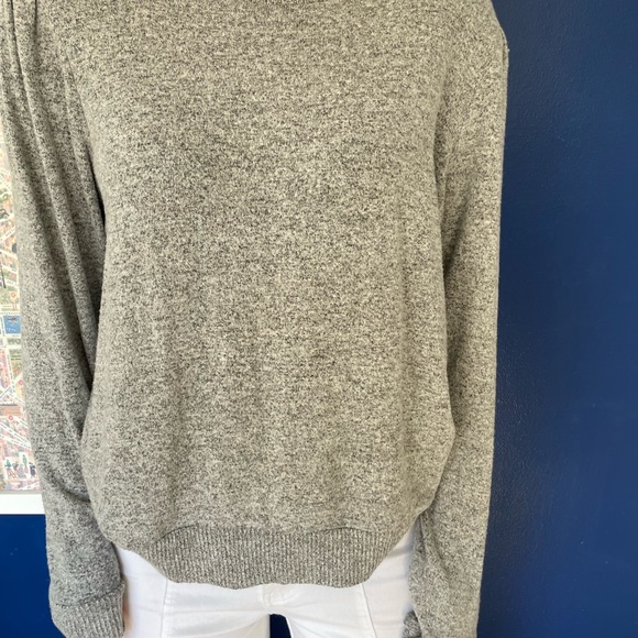 Gray Sweater - Picture 3 of 3